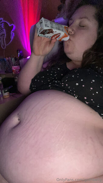 gothbelly Nøgen Lækager OnlyFans Foto 30
