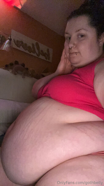 gothbelly Nøgen Lækager OnlyFans Foto 34