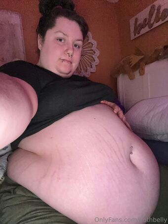 gothbelly Nøgen Lækager OnlyFans Foto 39