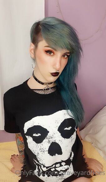 graveyardhoes