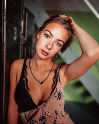 hedwigtr Nøgen Lækager OnlyFans Foto 3
