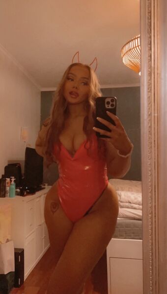Helene S