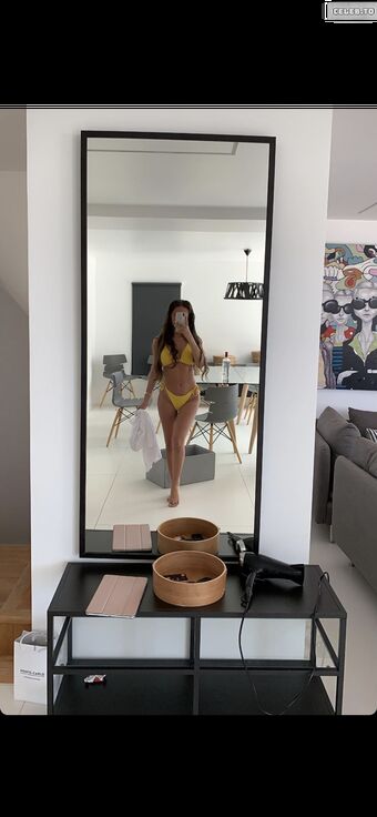 Hellozoey_