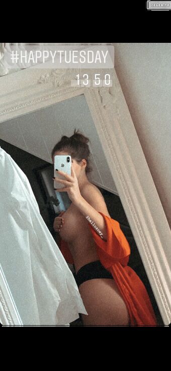 Hellozoey_