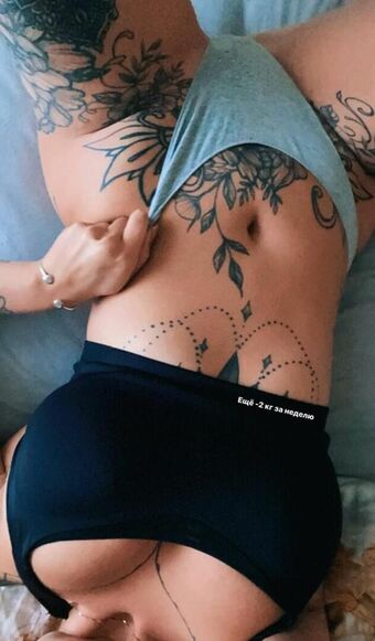 hellvoron Nøgen Lækager OnlyFans Foto 2