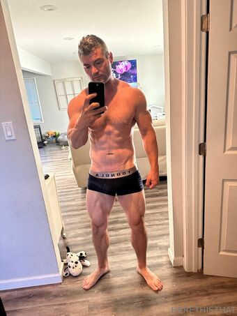 herethisthat Nøgen Lækager OnlyFans Foto 75