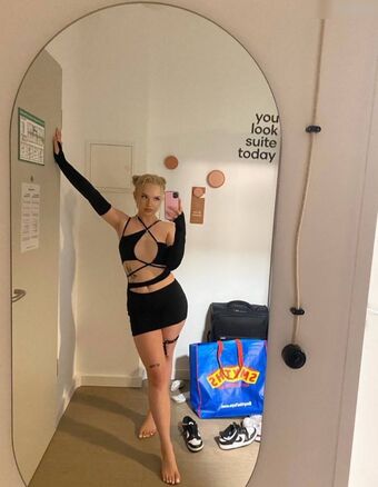 Herrin Lucy Nøgen Lækager OnlyFans Foto 14