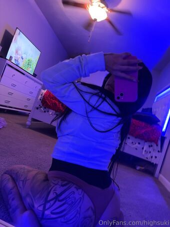 highsuki Nøgen Lækager OnlyFans Foto 3
