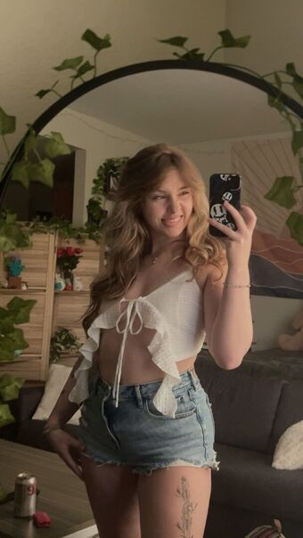 hiraethrl Nøgen Lækager OnlyFans Foto 4
