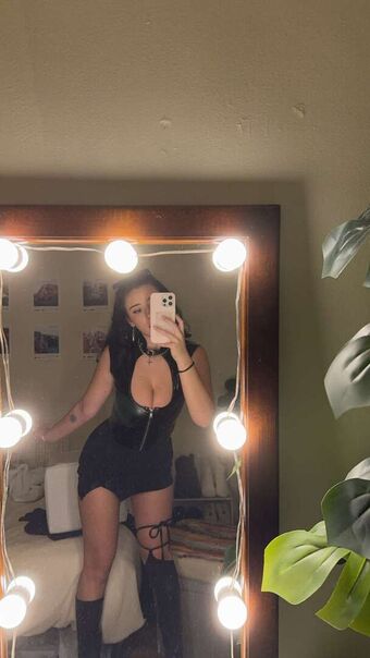 Hotblockchain / Emily Cocea / cryptobaddie1