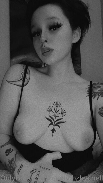 hotchellerae Nøgen Lækager OnlyFans Foto 8