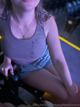 hotwifealexmarie Nøgen Lækager OnlyFans Foto 7