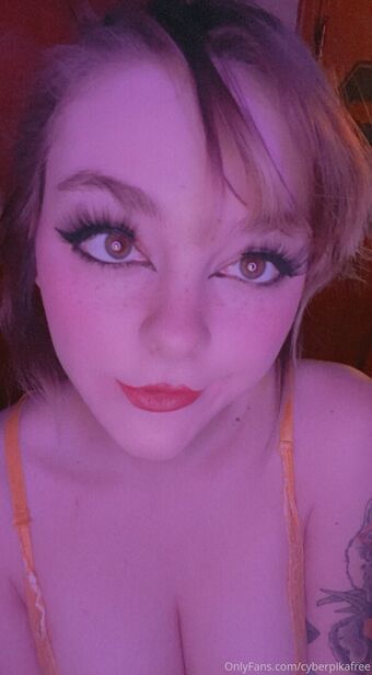 hyperbabecyber Nøgen Lækager OnlyFans Foto 19