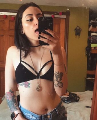inthesludge Nøgen Lækager OnlyFans Foto 14