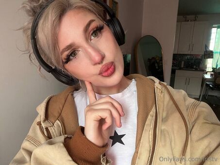 iristv Nøgen Lækager OnlyFans Foto 31