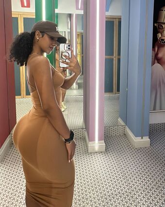 Isaury Calvo Nøgen Lækager OnlyFans Foto 10