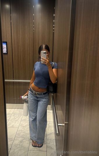 itsellableu Nøgen Lækager OnlyFans Foto 18