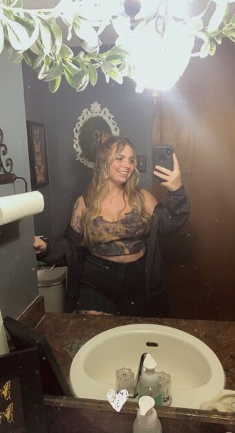 itsleviosa Nøgen Lækager OnlyFans Foto 3