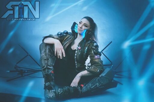 Itsrainingneon