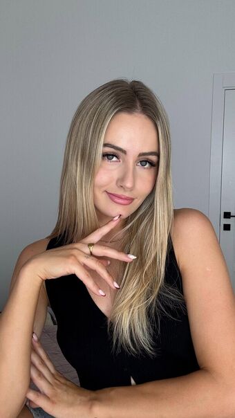 itsSky Nøgen Lækager OnlyFans Foto 38