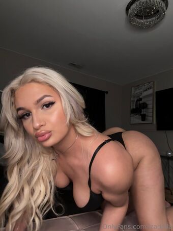 Izadolla Nøgen Lækager OnlyFans Foto 35