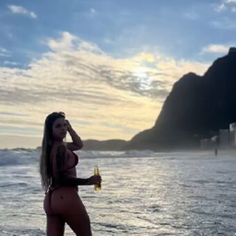 Jade Vasconcellos