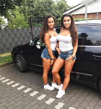 Jakic Twins