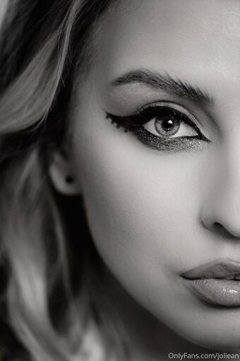 JolieAn
