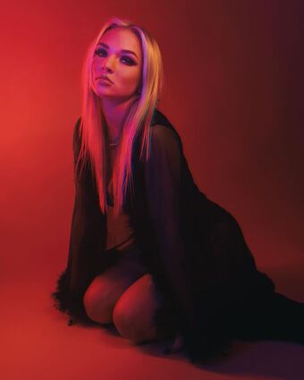Julia Hart