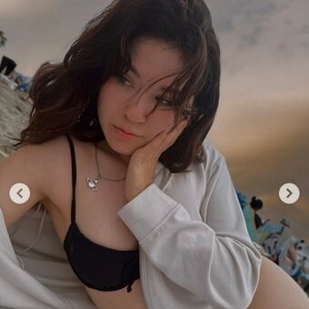 Kariwahh Nøgen Lækager OnlyFans Foto 37