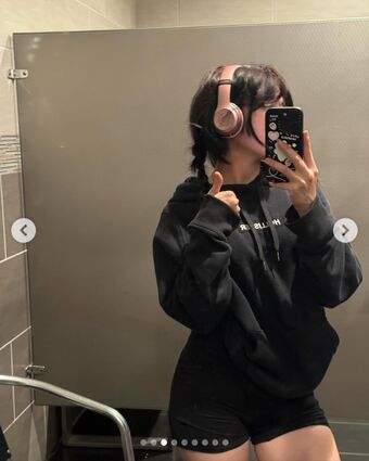 Kariwahh Nøgen Lækager OnlyFans Foto 43