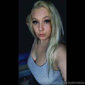 KinkyKinzie
