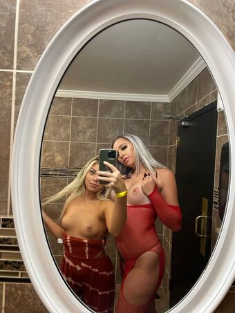 Kirby Nøgen Lækager OnlyFans Foto 4