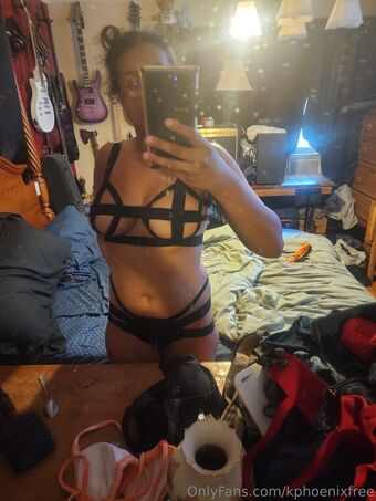 kphoenixfree Nøgen Lækager OnlyFans Foto 1