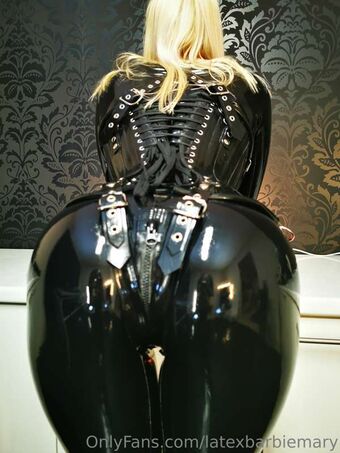 Latexbarbie Mary