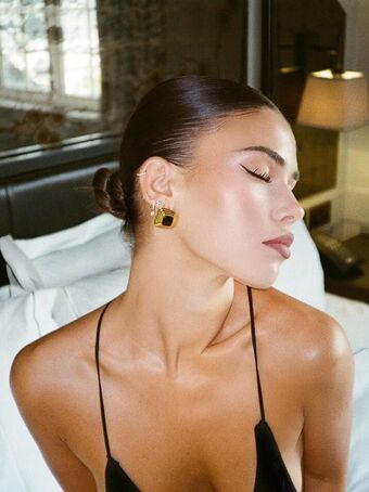 Leah Halton
