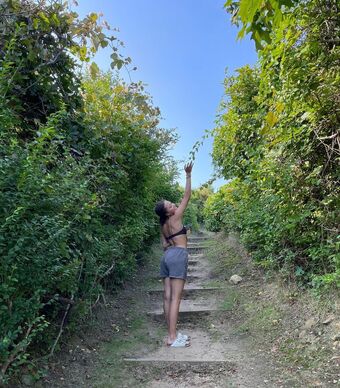 Leilani Azalea Nøgen Lækager OnlyFans Foto 33