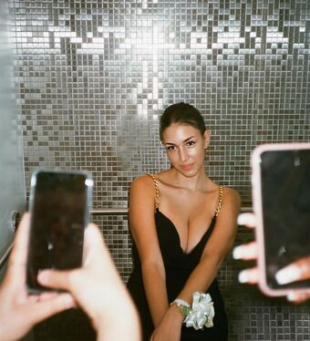 Leilani Azalea Nøgen Lækager OnlyFans Foto 37