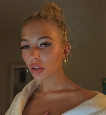 Lennon Stella