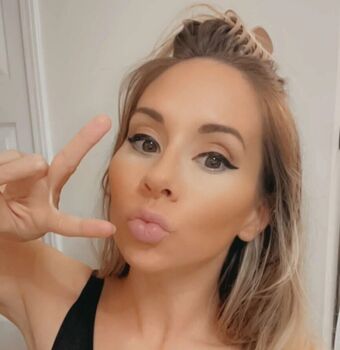 Lexikitty_ Nøgen Lækager OnlyFans Foto 2