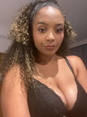 Libbyellie Nøgen Lækager OnlyFans Foto 16