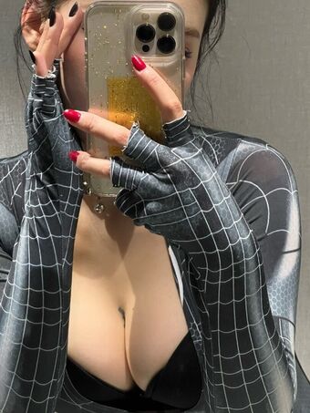 LilyLoo0926 Nøgen Lækager OnlyFans Foto 4