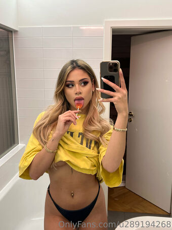 lilyxscott