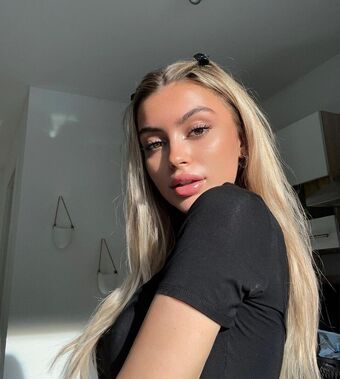 Linabmn Nøgen Lækager OnlyFans Foto 9