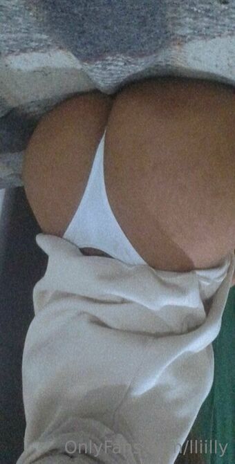 lliilly Nøgen Lækager OnlyFans Foto 6