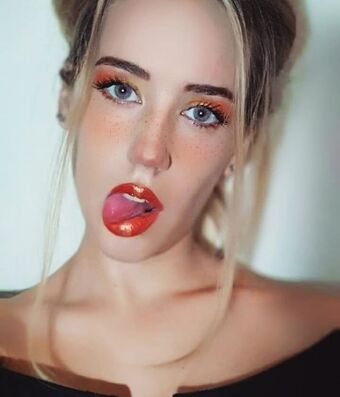 Lluna Clark