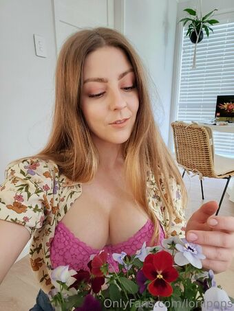 loriipops Nøgen Lækager OnlyFans Foto 3