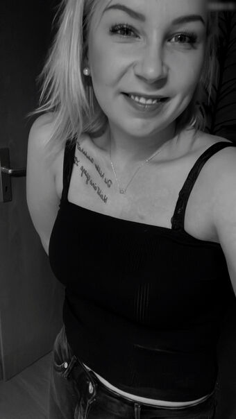Lucy Cox Nøgen Lækager OnlyFans Foto 23