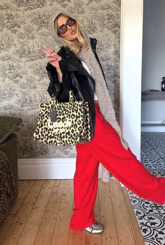Lucy Fallon
