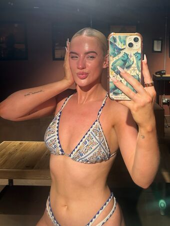 Lucycombe Nøgen Lækager OnlyFans Foto 118